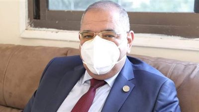 النيلي يتسلم مهام عمله  مديرا للتربية والتعليم بالوادى الجديد