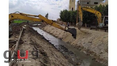 استمرار العمل في تبطين ترعة الصندوق بالإسماعيلية | صور