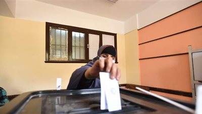 لجان جولة الإعادة بانتخابات النواب تعاود فتح أبوابها بعد ساعة الراحة للقضاة