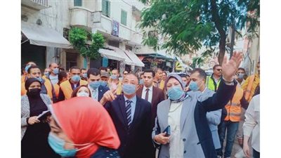 محافظ الإسكندرية يأمر بتشكيل لجنة هندسية لمعاينة المنازل المجاورة للعقار المائل