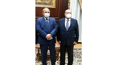 تفاصيل لقاء رئيس الشيوخ و