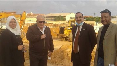 نائب محافظ مطروح تتابع الأعمال الإنشائية لأول مدرسة يابانية بمرسى مطروح | صور