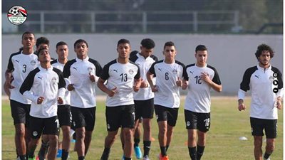 كواليس خناقة ربيع ياسين مع لاعب الأهلي بمعسكر منتخب الشباب