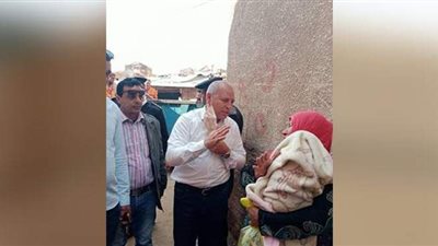 القاهرة: إزالة ١٢ عقارا في عزبة الهجانة لإنشاء محور يربط بين العاصمة وطريق السويس