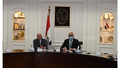 الإسكان: تنفيذ 3 مشروعات مياه شرب.. و13 أخرى للصرف الصحي في بورسعيد