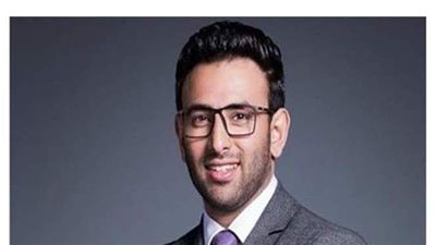 أحمد حسن مداعبا إبراهيم فايق : 