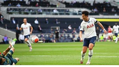 11 هدفا مرشحة لجائزة 