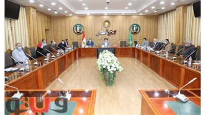 محافظ المنوفية يشدد على إعداد تقارير يومية بمخزون  الأكسجين بالمستشفيات