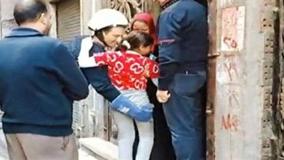 الحماية المدنية تنقذ العالقين فى انهيار عقار بالإسكندرية