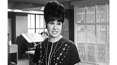 ما زالت جميلة .. الفنانة كريمان بين الماضي والحاضر | صور