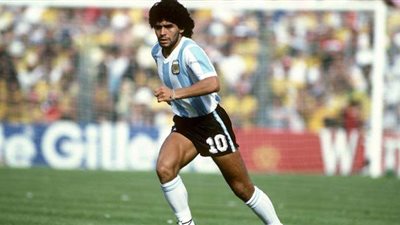 بيليه ينعي مارادونا برسالة حزينة مؤثرة