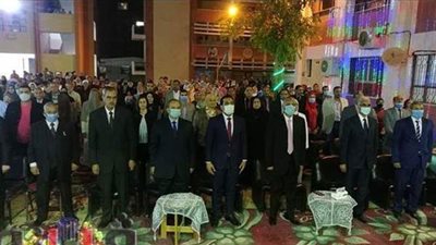 نائب محافظ قنا يشهد حفل تكريم الطالبات الفائقات بمدرسة السيدة زينب الثانوية | صور