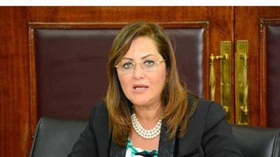 نشرة الأخبار وأبرزها.. وزيرة التخطيط: نستهدف3% نموا اقتصاديا بنهاية 2020.. انتظام الدراسة بعين شمس  غدا.. وإجازة بجامعة القاهرة