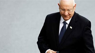 رئيس الكيان الصهيوني يستقبل وفدا  يضم ممثلين عن العائلة الملكية البحرينية