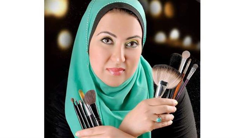 خبيرة التجميل مي