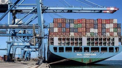 24 سفينة إجمالي الحركة بموانئ بورسعيد