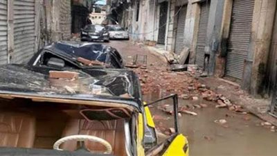 اسباب انهيار عقارات الاسكندرية بسبب الطقس السيئ.. وفيات ومصابيين أسفل ركام محرم بك والجمرك.. وخبير تنمية محلية: صادر لها قرارات إزالة