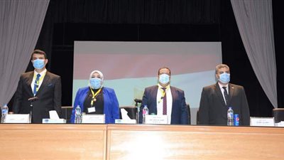 باحثو جامعة القناة يقدمون ورقة عمل حول كوفيد 19 | صور