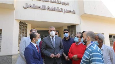 الفقى يتفقد قصر ثقافة سوهاج ويتابع الأنشطة الثقافية بالقصر