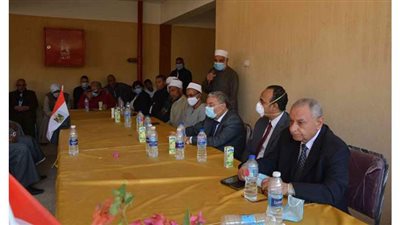 محافظ المنيا يعقد لقاء جماهيريا لحل مشاكل  أهالي البرشا بملوي