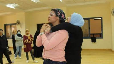 جامعة بنها تستعين ببطلة العالم للبوكسيج لتدريب الفتيات الدفاع عن النفس | فيديو