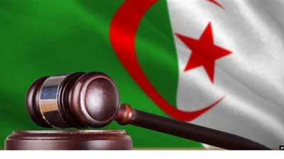 الجزائر تعلن إجلاء رعاياها العالقين في قطر