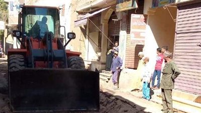 رئيس مدينة أرمنت غرب يعلن قرب انتهاء مشروع الصرف | صور