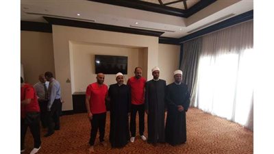 بعثة المقاولون تؤدي صلاة الجمعة بفندق الإقامة في جيبوتي | صور