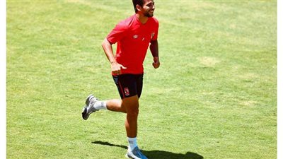 محمد محمود لاعب الأهلي: فرحتنا الليلة إن شاء الله