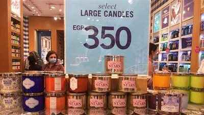 ارتداء الكمامات إلزاميا في Black friday.. زحام على محال الأحذية.. ٥٠٪ خصومات على ملابس الرجال.. و70% على منتجات البشرة