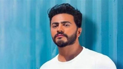 تامر حسني يفاجئ الجمهور عن نهائي القرن: «كل ماتش نحس إن فيه حرب هتحصل!»