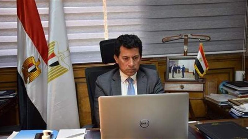 وزير الشباب والرياضة