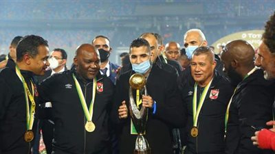 صن داونز الجنوب أفريقي يهنئ الأهلي ببطولة افريقيا