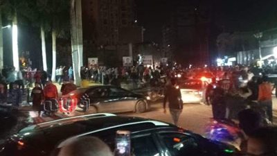 جماهير الأهلي تحتفل بالفوز وتهتف لمؤمن زكريا في البحيرة | فيديو