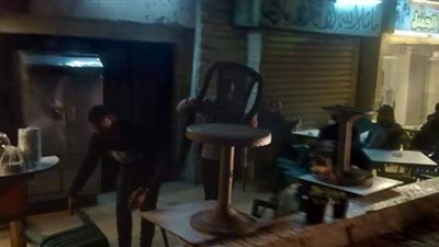 بالصور.. رفع الإشغالات وإغلاق المقاهي المخالفة بحي جنوب الجيزة