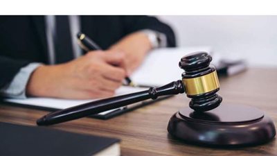 تجديد حبس الأب المتهم بتعذيب طفلته بأوسيم 15 يوما