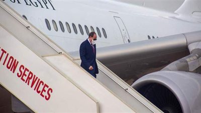 السيسي يصل جنوب السودان.. وسلفا كير يستقبله بمطار جوبا