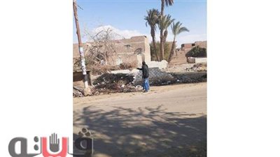 حملات نظافة وصيانة لأعمدة الإنارة ورفع المخلفات الصلبة بـ