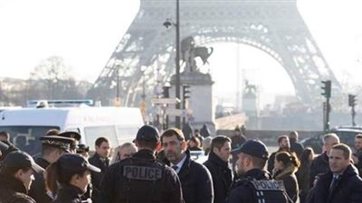 الشرطة الفرنسية تطلق الغاز المسيل للدموع على مسيرة احتجاجية ضدها