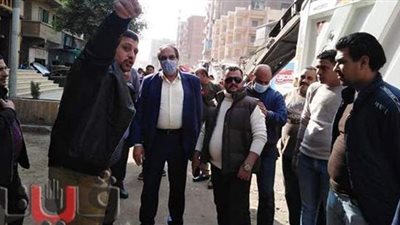 تركيب وصيانة 15 عمود إنارة  ورفع قمامة بـ 9 مناطق  في منيا القمح