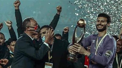 الخطيب يتحدث عن التتويج بافريقيا.. وسر انتصارات القلعة الحمراء