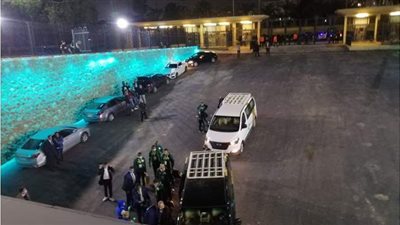 طاقم تحكيم نهائي افريقيا يصل إلى إستاد القاهرة