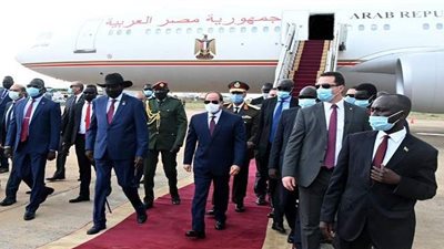 السيسي وريك مشار يبحثان دعم مصر لتنفيذ بنود اتفاق السلام في جنوب السودان