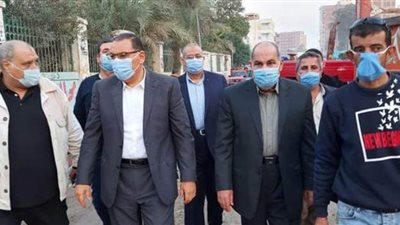 بتكلفة 5 ملايين  جنيه.. محافظ الشرقية يتفقد أعمال الرصف بمدينة فاقوس