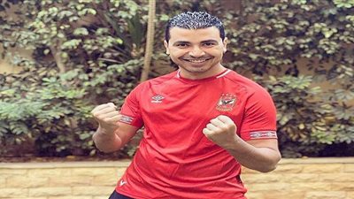 محمد أنور يدعم النادي الأهلي في نهائي القرن: 