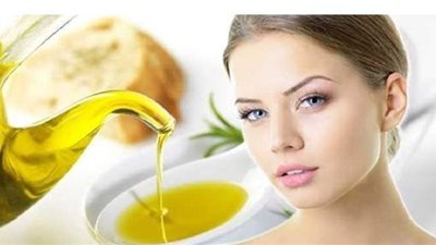 يسبب تكاثر الفطريات.. هل زيت الزيتون مفيد لبشرتك حقاً؟