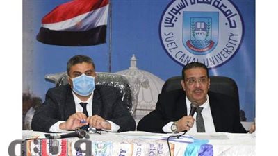 رئيس جامعة القناة يطالب عمداء الكليات بتفعيل المنصات الإلكترونية