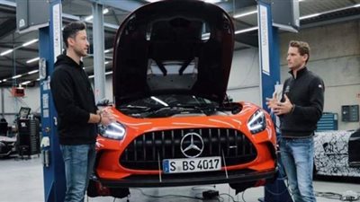 أرقام قياسية تحققها سيارات مرسيدس 2021 |فيديو