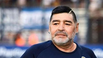 بعد اتهام  بالقتل الخطأ.. الشرطة الأرجنتينية تفتش عيادة طبيب مارادونا