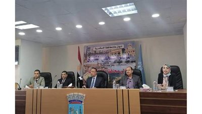 بدء اللقاء الشهري لمحافظ الإسكندرية مع الصحفيين